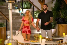 Season 9 'Will They Overcome the Humiliation of Zero Couples?'... Netflix 'Love Is Blind' Season 10 Launches in Nick Lachey's Hometown of Ohio