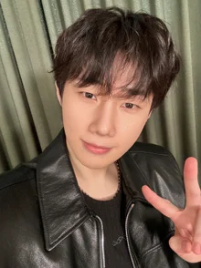 キム・ソンギュ、ミニ6集『オフ・ザ・マップ』トラックリスト公開…ネルのキム・ジョンワンと再びタッグを組んだ