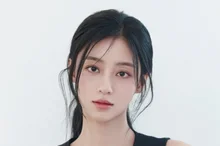 Actress Kang Min-ah Transforms from 'Former National Idol'... Confirmed Casting in Romantic Comedy 'Empathy Cell'