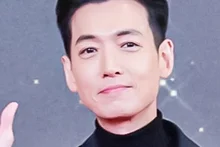 Jung Kyung Ho Cast as Lead in 'Romance at Forty'... Transformation of the 'Trustworthy Actor' into a Menopausal Anchor