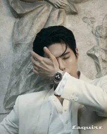 『グローバルアンバサダー』パク・ボゴム、オメガのフォトシュートを公開…映画のような柔らかいカリスマ