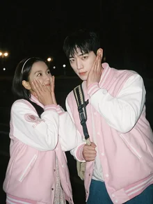 Seo Kang Joon, Ong Seong Wu, and Lee Jae Wook in One Shot... Jisoo Reveals Behind-the-Scenes Photos of 'Boyfriend on Demand' on SNS