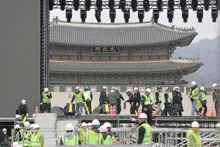 [Culture &] BTS Global Fans 'Entry Rush'... Ministry of Justice Activates Special Immigration Inspection Measures
