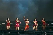 キャッツアイ、南米を揺るがす「夢の舞台」... アルゼンチン・チリで10万人の観客と一体になる