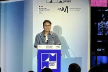 [Culture &] Lee Soo-man, Founder of SM, Returns to K-pop in Full Force… Hosts an A2O Audition