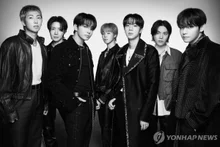 [포토&] BTS, 英·美 차트 '스윔' 돌풍…'다이너마이트' 2배·빌보드 1위 예약