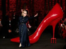 メリル・ストリープ、メラニア・トランプの「アイ・リアリー・ドント・ケア、ドゥ・ユー？」ジャケットに鋭い一撃…「強烈なメッセージだった」