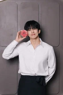 【独占インタビュー】今回はK-デザートのバラエティだ！『Bite me Sweet』5人のミューズとの出会い①イム・ソンギュン