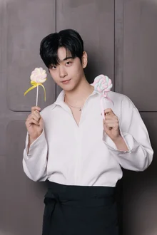 【独占インタビュー】今回はK-デザートのバラエティだ！『Bite me Sweet』5人のミューズとの出会い ② チャ・ジュワン