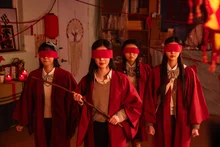 《校園實習》公開令人毛骨悚然又可愛的第二波報導劇照！