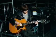 Lee Seung-yoon Launches Epiphone’s “Signature Guitar” With a Major New Drop