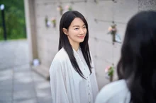 ‘눈동자’ 신민아, 쌍둥이 자매 1인 2역 변신! 혼신의 동공 연기!