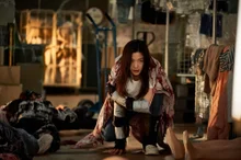 [주말 극장가] 전지현·연상호 '군체', 개봉일 20만 돌파…올해 최고 오프닝