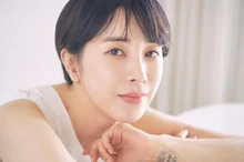 徐仁英，與大6歲的ChoiJiHoon（崔志勳）代表下半年再婚