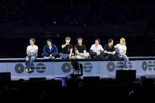 [Foto&] BTS celebran su 13º aniversario con 110.000 ARMY en Busan… 'Arirang' a capella, un concierto de euforia total