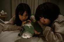不在の現実的な痛みを映す　〈影の子〉レビュー　主要キャストの証言