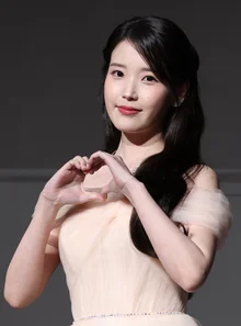 “I’m sorry for ruining your second half” IU cancels September concerts as her eustachian tube disorder worsens