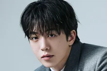 L’application mystérieuse « Code », qui exauce les vœux, avec Nam Joo-hyuk, Lee Yi-dam, Kim Ui-sung et Park Hoon : diffusion sur Disney+ en 2027