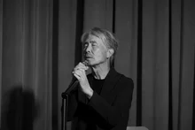 'Le chanteur de romances' Choi Baek-ho revient avec l’album du 50e anniversaire, « 박수 »… dévoilé aujourd’hui à 18 heures