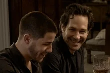 Le réalisateur John Carney dévoile la bande-annonce de lancement de son nouveau film musical « Sing Again » et confirme une sortie le 2 septembre avec une rencontre Paul Rudd–Nick Jonas