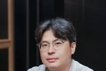[Interview] « En standby pour les “Garçons du clic” de la colline ! Même si on lâche le bac, on ne lâche pas les animaux ! » Le réalisateur Yoo Jae-uk, avec l’actrice Park Hye-jin, ①