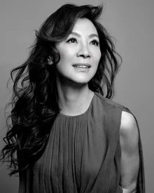 “Female-character pioneer” Yangzichung (Michelle Yeoh) heads to Busan after 15 years