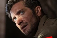 Le nouveau film de Guy Ritchie, « In the Grey », dévoile 5 affiches ultra-vedettes avec Henry Cavill, Jake Gyllenhaal et plus encore