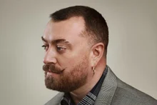 Sam Smith se estrena como coproductor con un quinto álbum que refleja sus cambios vitales, incluido su compromiso con su pareja del mismo sexo