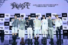 [Photo&]「想登上Coachella舞台」阿爾法驅動一克服成員離隊，睽違7個月回歸「Showcase現場」