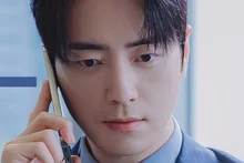 Les salariés se reconnaissent dans « Même le gagnant du premier prix du loto va au travail », l’affiche du trio Lee Jun-hyuk, Seo Hyun-woo et Oh Dae-hwan dévoilée