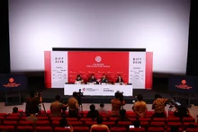 Rueda de prensa del Festival Internacional de Cine de Busan: llegan Michelle Yeoh y Kore-eda… se proyectan 315 películas, cifra récord