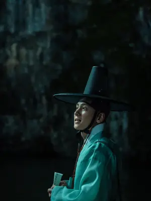‘스캔들’ 프로덕션 스틸 공개! 조선 북촌의 화려한 미장센과 매혹적인 의상, 공간 디자인까지! 