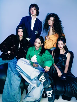 ‘Three-Person System’ NewJeans — Starting Work on New Music in Copenhagen, Denmark?