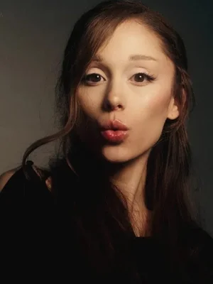 아리아나 그란데, 정규 8집 ‘Petal’ 발매 확정… “고난 속 생명력 담은 서사”