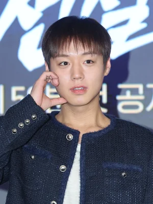 [포토&] '미필' 박지훈, 전설의 취사병 변신…