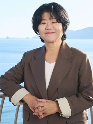 이정은, 늦깎이 대학생 된다…KBS 주말극 '학교 다녀왔습니다' 주연
