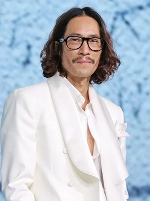 류승범, 넷플릭스 '굿뉴스' 촬영 중 버스전용차로 위반…전 소속사 공식 사과