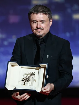 [Photo &] Christian Mungiu wins his second Palme d’Or at the 79th Cannes Film Festival with “Fjord,” while Na Hong-jin’s “Hope” misses out