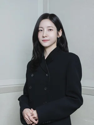 Park Ji-hyeon: Thấy Eom Tae-gu đấm bốc trong MV, tôi nghĩ ‘hay là mình cũng nên học ba lê?’