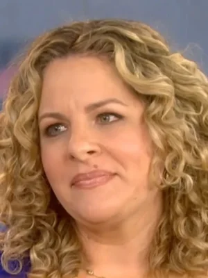Fallece la fundadora de ‘Scary Mommy’, Jill Smokler, a los 48 años… Descansa en paz la “perseguidora del perfeccionismo” que hizo llorar a madres de todo el mundo