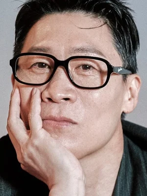 Jin Seon-gyu: «Seguiré haciendo acción mientras el cuerpo me aguante y también quiero seguir con obras luminosas que puedan ver mis hijos»