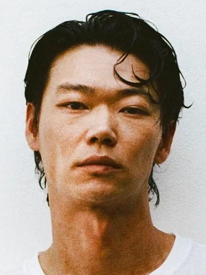 El actor veterano japonés Sho Kasamatsu firma con Star Platinum en Corea y hace pública una carta manuscrita en coreano que transmite autenticidad