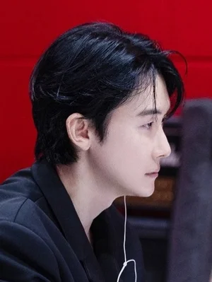 Kim Joon-han dona su talento para la narración de la versión accesible de la película «Number One»; deja un gesto cálido