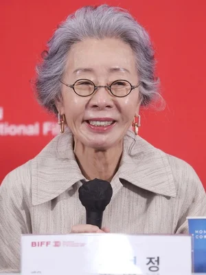 Yoon Yeo-jeong, ¿repite en los Emmy tras el Oscar?… Nominada a actriz de reparto en ‘Brave People 2’
