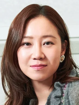 [Interview] Gong Hyo-jin on the laugh-and-cry power of 'Gyeongju Trip' (1)
