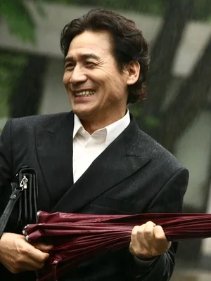 Ahn Sung-ki films including 'Whale Hunting' to screen in Busan; why five master directors are reuniting