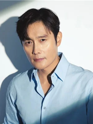Lee Byung-hun vuelve a unir fuerzas con Hwang Dong-hyuk, director de «El juego del calamar»… «K.O. Club», su nueva película tras 10 años