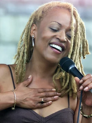 Muere a los 70 años Cassandra Wilson, la «artesana de la voz» que amplió los límites del jazz: el mito de «New Moon Daughter», con 400.000 copias vendidas, llega a su fin