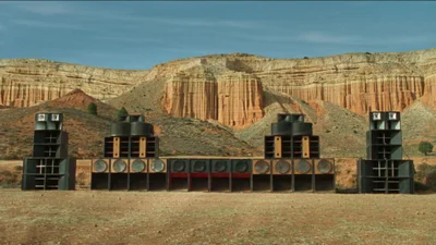 [주성철의 사물함] '시라트'의 검은 스피커와 '2001 스페이스 오딧세이'의 모노리스
