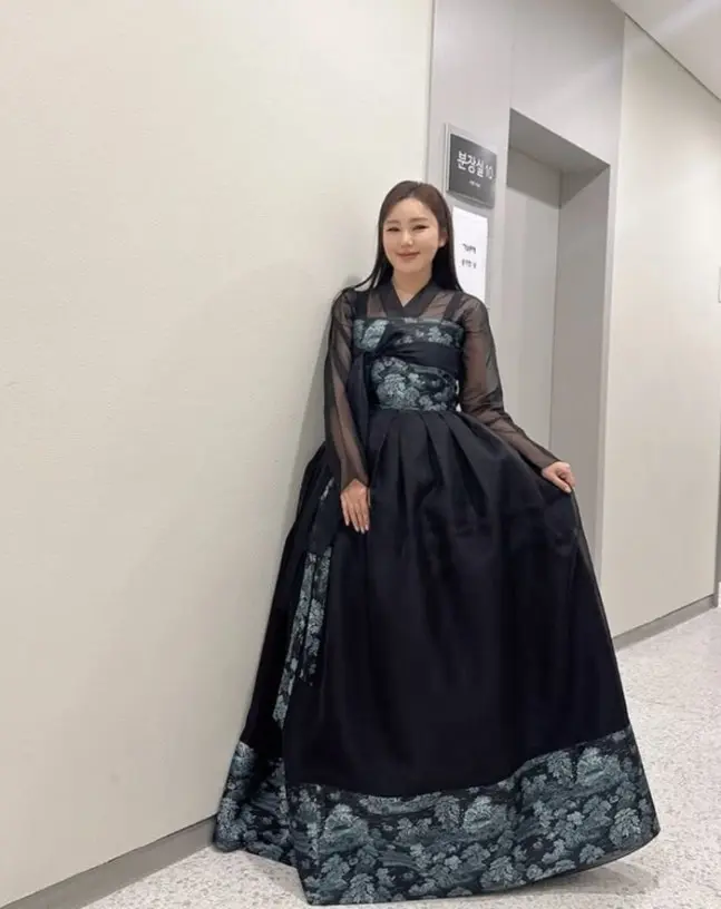 Song Ga-in SNS